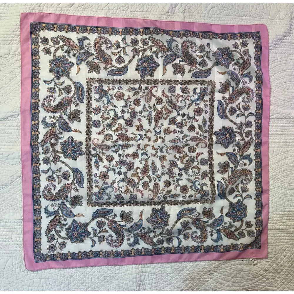 Vintage scarf by Tres Elli made in Italy  ￼